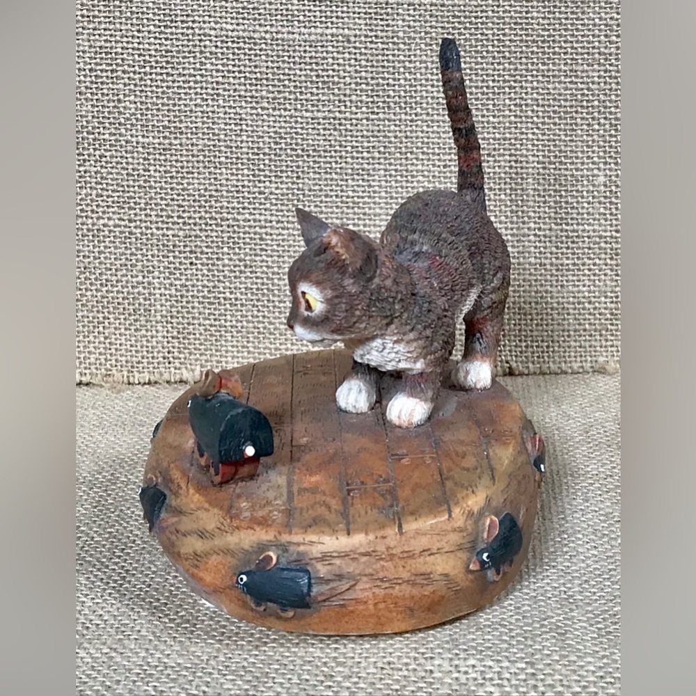Vintage Curious Cats Danny And Arnold Music Box Kitten Mouse Chase Cute AS IS - Picture 3 of 9